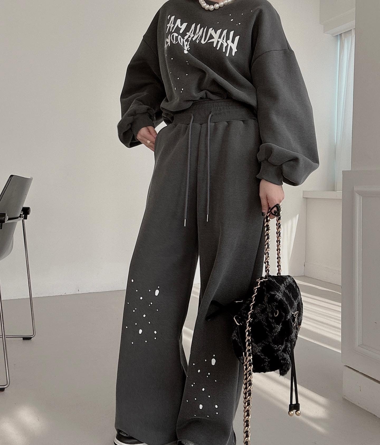 Retro Style Round Neck Letter Print Sweatshirt